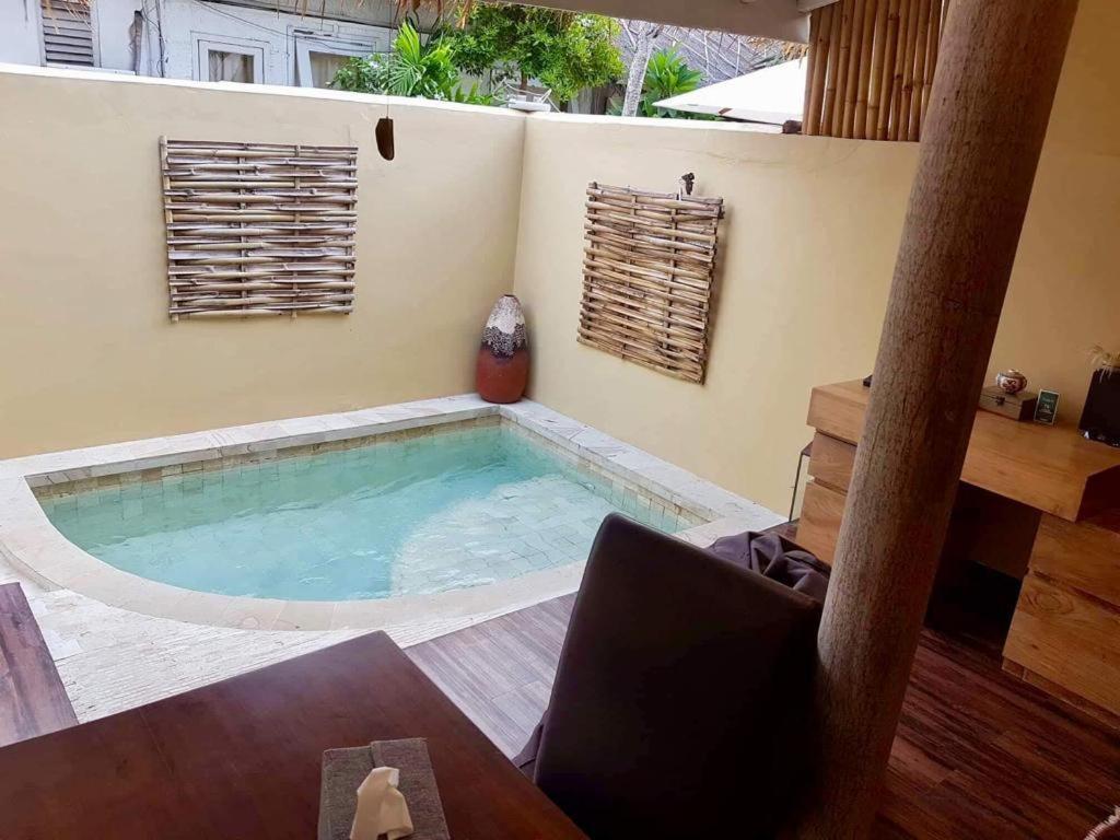 Villa Sentosa, Cheerful 3-Bedroom Villa With Pool Gili Trawangan Exterior foto